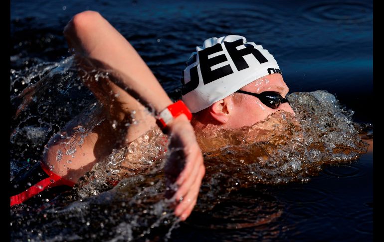El alemán finalizó con un tiempo de 1 hora, 48 minutos, 37 segundos. EFE/M. GUTIÉRREZ