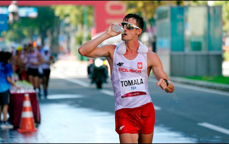 Dawid Tomala logró un tiempo de 3 horas, 50 minutos y 08 segundos. EFE/K. MAYAMA