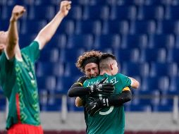 ''Es una medalla que nos llevamos en el corazón, en la historia de México y una medalla que es para toda la vida. Poder decirle a tus hijos cuando crezcan que su papá es un medallista olímpico'', declaró el porter. AP / M. Mejía