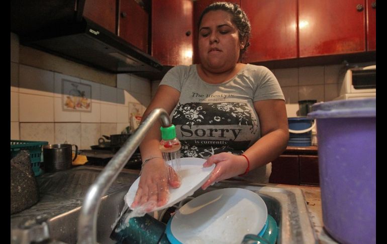 Ana Virginia se mostró contenta ante la reanudación del servicio. EL INFORMADOR/A. Camacho