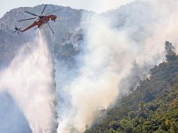 Ayer la Guardia Costera desalojó a 600 personas de Eubea. EFE/A. Beltes