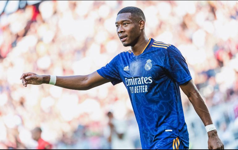 Alaba dejó buena imagen en su primer partido en el centro de la defensa del Real Madrid, participando la primera parte del empate sin goles ante el Milan. AFP/D. ANGERER