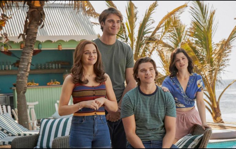 En “El stand de los besos 3”, “Elle” planea su lista de deseos mientras lidia con todo lo que le espera con “Noah” y “Lee”. ESPECIAL / Netflix