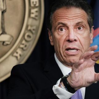 Víctima de Cuomo sale del anonimato y pide que el gobernador "rinda cuentas"