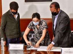 Miguel Navarro Castellanos (DER), presidente del Consejo, se dijo satisfecho con el desarrollo del proceso que realizaron para analizar y evaluar a los aspirantes. EL INFORMADOR/R.RIVAS