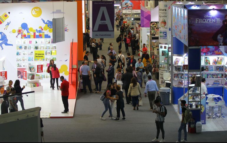 Cristina Urrutia fundó en 1993 Ediciones Tecolote, y será galardonada en la próxima edición 35 de la FIL. EL INFORMADOR/ARCHIVO