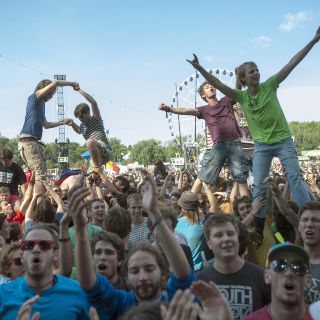 Confirman 203 casos de COVID-19 tras festival Lollapalooza