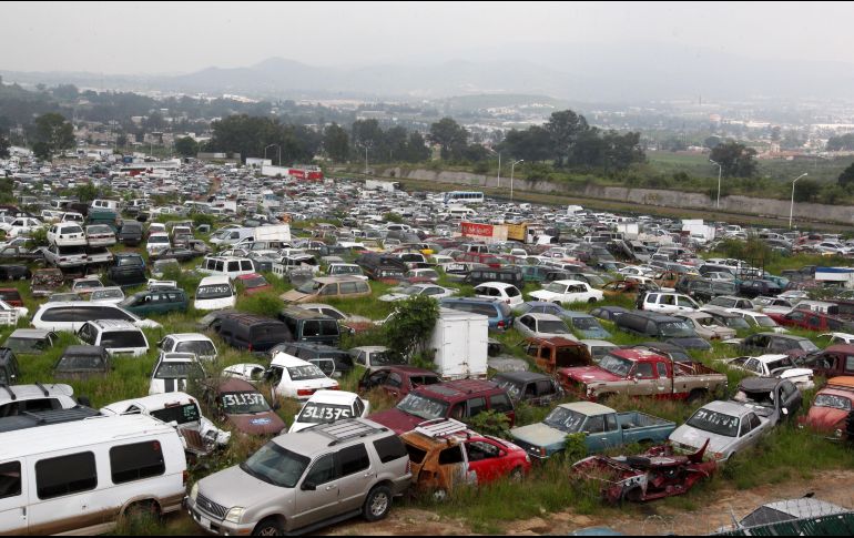 Trámites complicados y robos y daños en los vehículos que son resguardados suscitan quejas contra los corralones. EL INFORMADOR/A. Camacho
