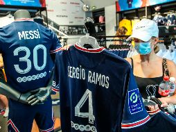 Sergio Ramos está fichado por el PSG desde el pasado 8 de julio por dos temporadas, hasta junio de 2023, tras quedar libre con el Real Madrid. EFE / C. P. Tesson