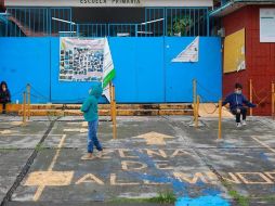 Detallan que habrá tres opciones para el regreso a clases: presencial, híbrido y a distancia. EFE/C. Ramírez