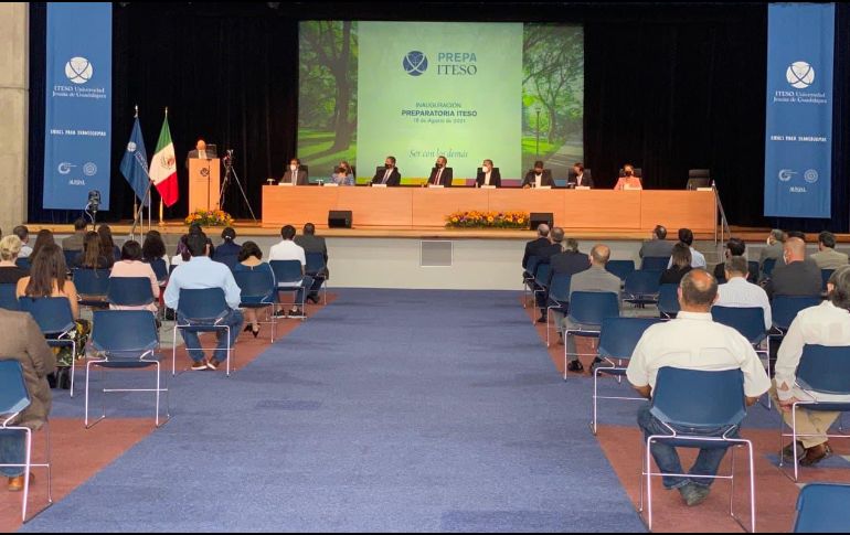 El Secretario de Educación Jalisco, Juan Carlos Flores Miramontes, reconoció que el Iteso ha logrado posicionarse de manera nacional e internacional. TWITTER/@JCFloresMiramon