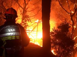 Al menos 22 personas sufrieron por inhalación de humo o lesiones menores provocadas por el fuego, informó un alto funcionario de Var a la emisora France Bleu. EFE / ARCHIVO