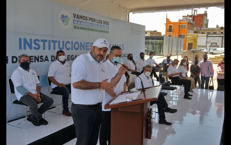 Ricardo Villanueva, detalló que la carta diría “considero que la salud y la educación son derechos humanos irrenunciables. No tenemos que elegir entre uno u otro