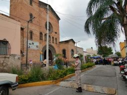 La estructura del campanario ya es valorada por las autoridades correspondientes. ESPECIAL/Protección Civil y Bomberos Guadalajara