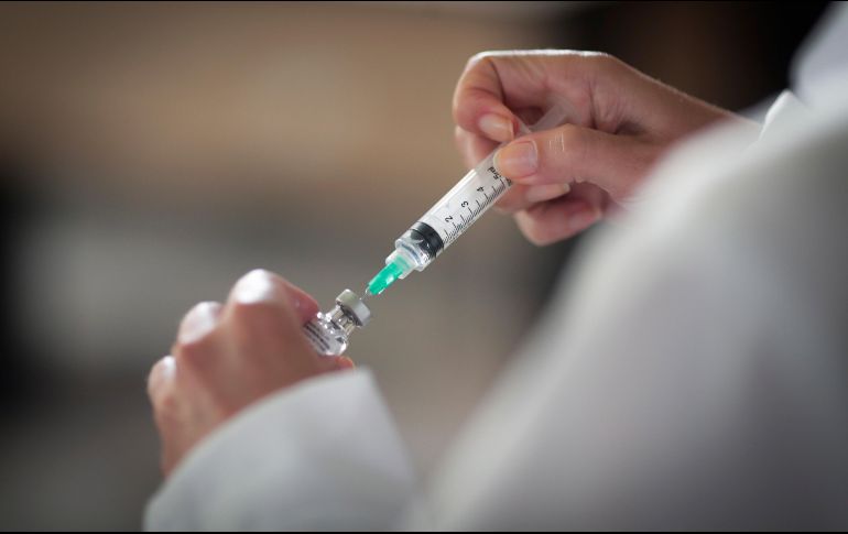 Vacunas. El COVAX es una asociación que brinda vacunas a países menos favorecidos. EFE