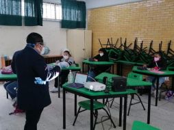 El titular de la SEJ invitó a los padres de aquellos estudiantes que aún no se inscriben a que lo hagan pues, independientemente de sus conocimientos, se les recibirá. SUN / ARCHIVO