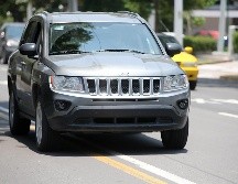 La multa actual está vigente desde el año 2016, cuando se aprobó la medida para penalizar a quienes colocan micas o cualquier elemento para impedir la visibilidad de las placas y evitar las fotomultas. EL INFORMADOR / ARCHIVO