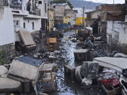 Inundación. Hace unos días, el canal de Patria se desbordó, dejando varados a más de 60 autos. Archivo/ Sun/ RDB