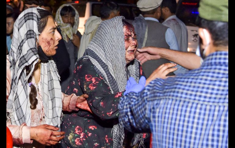Una de las explosiones ocurrió cerca del Hotel Baron de la capital afgana, cerca de la puerta Abbey del aeródromo, donde se produjo la otra detonación. AFP / W. Kohsar