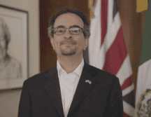 Jonathan Benjamin hace una petición para 