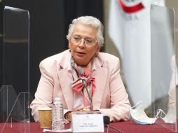 Sánchez Cordero también agradece la generosidad de las cuatro senadoras y dice que era todo su esfuerzo para procesar el marco normativo que impulsa la Cuarta Transformación y el Presidente Andrés Manuel López Obrador. SUN / G. Espinosa