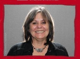 Diamela agradeció al jurado que le otorgaran el galardón. ESPECIAL