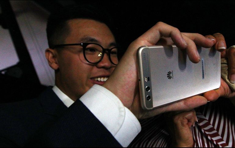 We chat y Weibo son algunas de las redes sociales más usadas en China. ESPECIAL/ARCHIVO