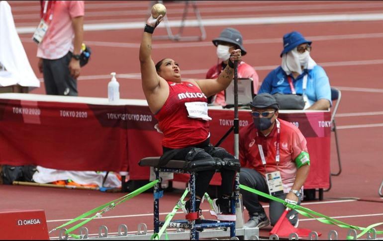 BRILLANTE. Gloria Zarza realizó su mejor marca, 8.06 metros, y se colgó la medalla de plata.  TWITTER/@COPAME