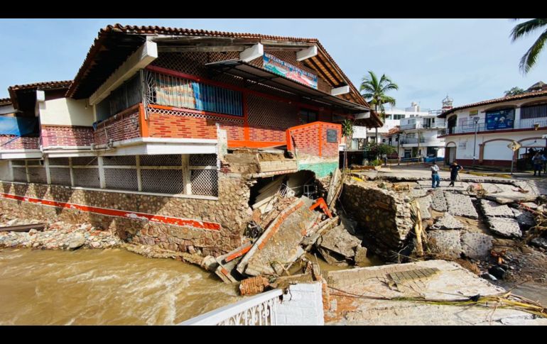 Se reportan afectaciones al mercado Río Cuale. ESPECIAL/Gobierno de Jalisco