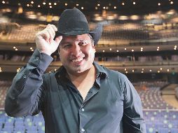 Julión Álvarez. El cantante promete atender los protocolos sanitarios que el gobierno indique de cara a su concierto. El informador/ A. Camacho