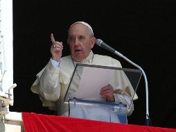 Ofrece misa. El papa ha ofrecido misa para que el conflicto en Afganistán pare y se pueda resolver el problema mediante el diálogo. AFP