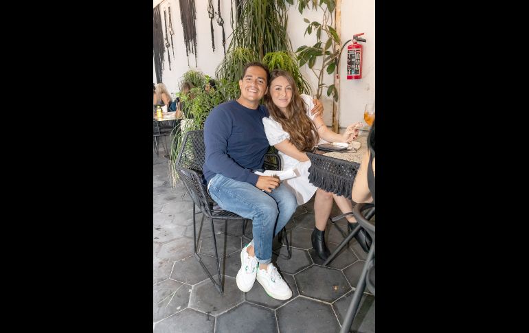 Armando Pineda y Pamela Ortiz.