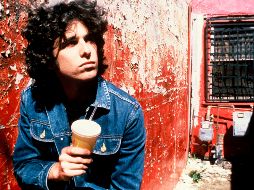 El episodio de cien minutos de duración hace un recorrido por la vida personal y artística de Andrés Calamaro. EFE/A. Cherniavski