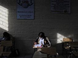 El organismo ha documentado que en más del 95% de las escuelas se han establecido y cumplido los filtros sanitarios. EFE/S. Gutiérrez