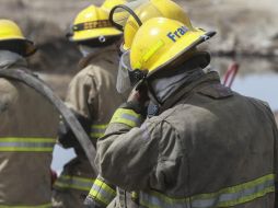 Bomberos zapopanos solicitaron la intervención de ingenieros del Siapa para ampliar las investigaciones en alcantarillas y realizar pruebas de explosividad. EL INFORMADOR/ARCHIVO