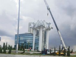 Arte. La pieza de acero es autoría del escultor mexicano Pedro Martínez Osorio.