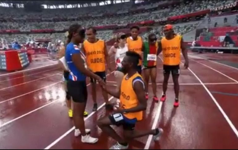 La escena se hizo viral en las redes sociales tras ser difundida por la organización de los Juegos Paralímpicos de Tokio. TWITTER / @Paralympics