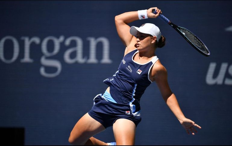 IMPARABLE. La australiana, que busca el tercer título de Grand Slam de su carrera y el segundo consecutivo tras el pasado Wimbledon, sigue sin ceder un set en Flushing Meadows.  AFP/A. WEISS