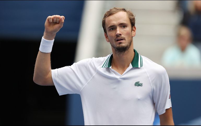 CONTUNDENTE. Daniil Medvedev alcanzó por tercera vez consecutiva la cuarta ronda. AFP/A. BELLO