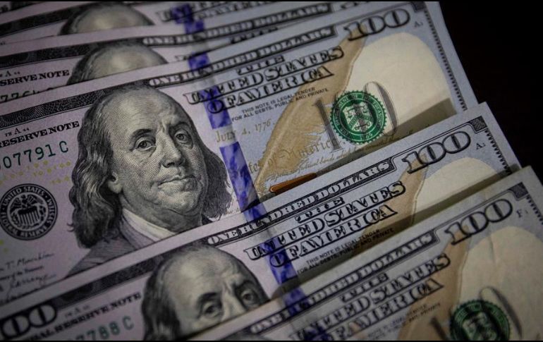 El dato implica una recuperación semanal del peso de 29 centavos frente al dólar. EFE/ARCHIVO