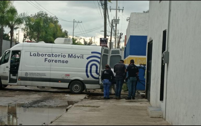 Los oficiales notificaron de los hallazgos a la Fiscalía de Jalisco y al Servicio Médico Forense. ESPECIAL