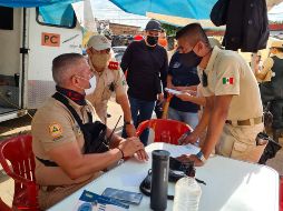 Instalaron un puesto de comando para asignar tareas al personal que se está uniendo a las labores de saneamiento de 15 calles en Ojo de Agua y Juan de la Barrera, dos de las colonias afectadas. ESPECIAL / PC Tlaquepaque
