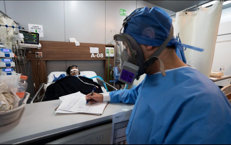 La ocupación media de camas generales en los hospitales mexicanos es del 46% y del 43% para camas de terapia intensiva. AP/ARCHIVO