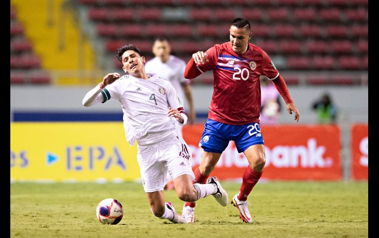 TRABADO. El Segundo Tiempo careció de emociones y las faltas protagonizaron el juego. IMAGO7