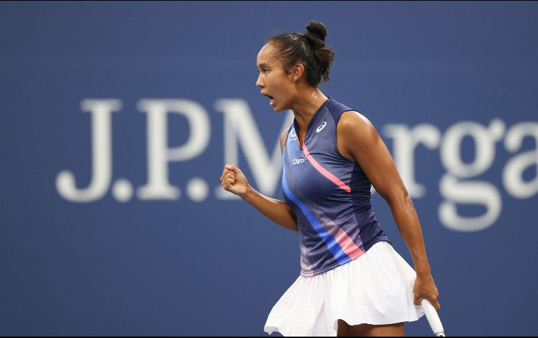 EMBALADA. La zurda canadiense protagonizó otro espectacular despliegue de su audaz tenis. AFP/ELSA