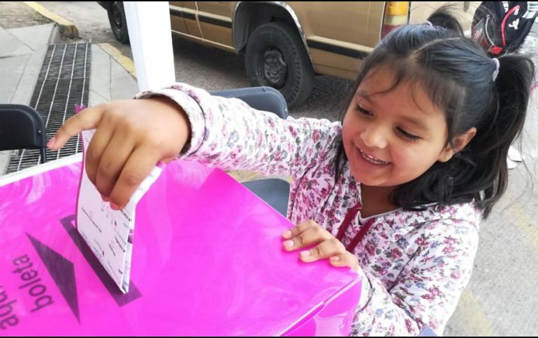 La Consulta Infantil y Juvenil es una actividad que el INE organiza desde 1997, cada vez que hay elecciones federales. NTX/ARCHIVO