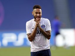 La cláusula también obliga a Neymar a abstenerse de ''comentarios públicos negativos sobre el club, los que trabajan allí y los que lo apoyan''. EFE / ARCHIVO