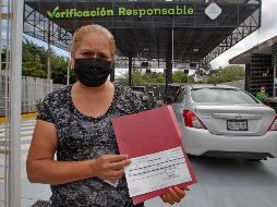 Josefina destacó que acaba de pagar, de nuevo, el costo de la verificación vehicular -500 pesos- y solo le dieron un mes para obtener cita, de lo contrario la perdería y tendría que volver a pagar. EL INFORMADOR/A. CAMACHO