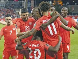 Demoledor. Canadá derrotó 3 - 0 a El Salvador y se posicionaron segundos en la hexagonal final. AFP