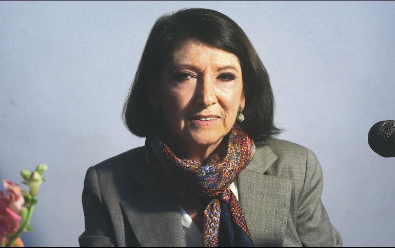 Presentación. La autora contó en la develación de su más reciente libro que si bien no se apega a lo sucedido en la Biblia, sí lo hace desde su visión sobre el libro sagrado. El Informador/ F. González